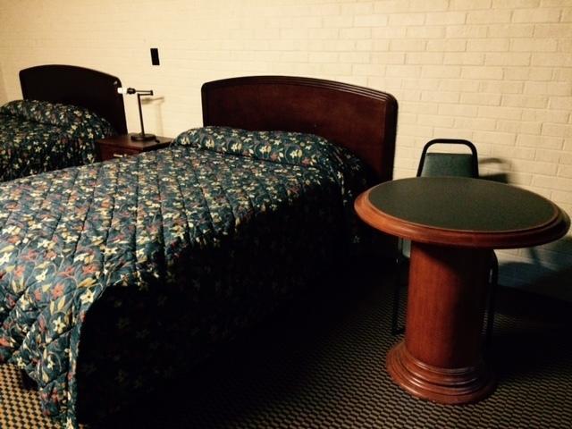 Lewis & Clark Motor Lodge East Alton Room photo